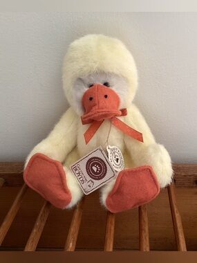 Boyds Bears Bear with yellow duck costume